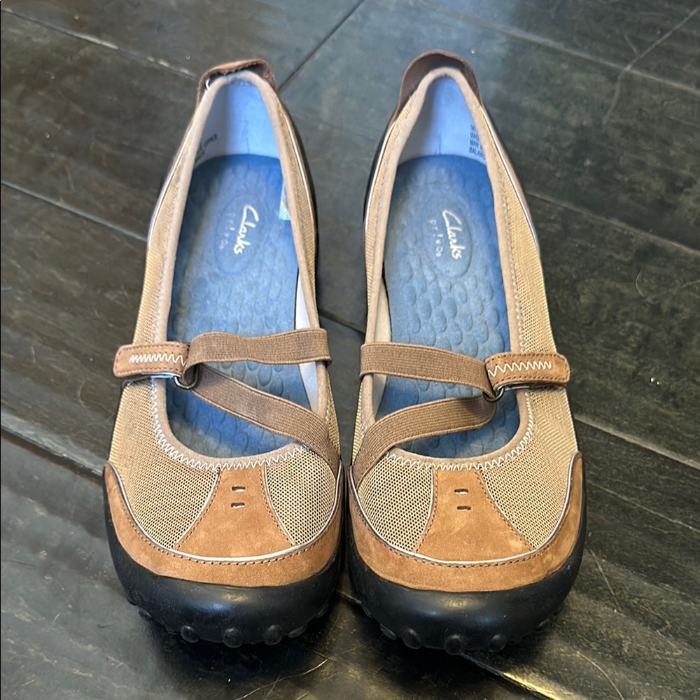 Clarks Brown Casual Women's Shoes